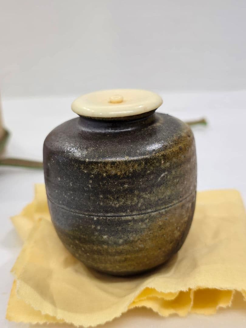 MT692 山本宗秀 備州窯 備前茶入 茶道具 工芸品 未使用 Amazon.co.jp: MT692 山本宗秀 備州窯 備前茶入 : おもちゃ